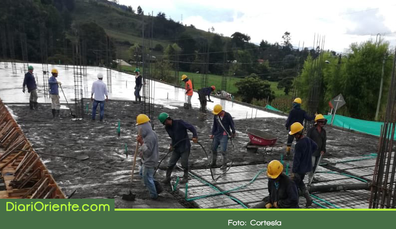 Photo of Denuncian irregularidades en la construcción de megacolegios en Antioquia.